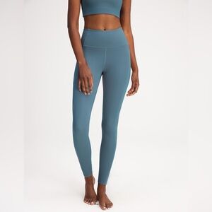 girlfriend collective Compressive Pocket Legging in Monarch, size XL